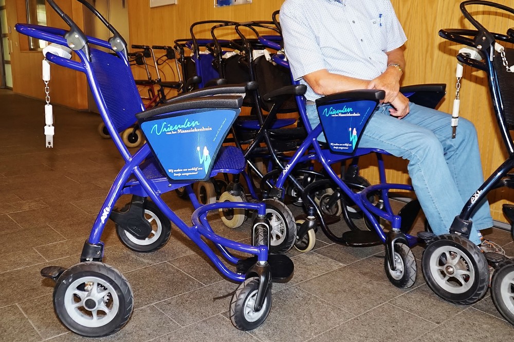 Vier transportstoelen (2016)