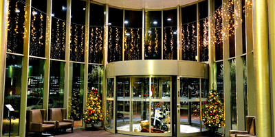 Reuze kerstboom in het atrium (2016)