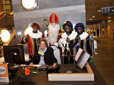 Sinterklaas en Pieten op bezoek   