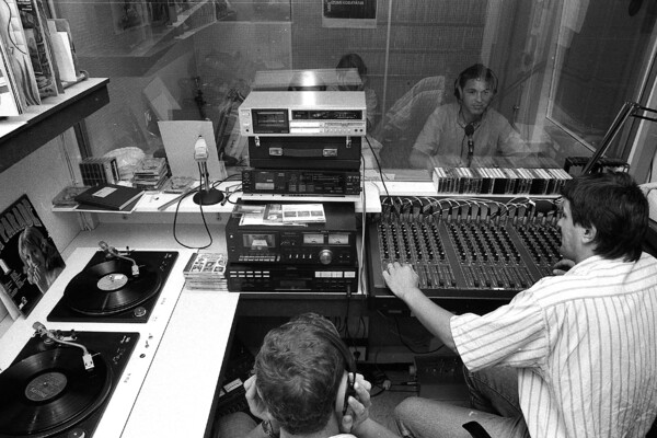 Foto van de studio. Foto Ed van Alem.